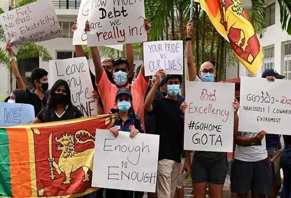 श्रीलंका में तंगहाली, फ्री बांटने में खजाना खाली! भारत को भी सीख लेने की जरूरत